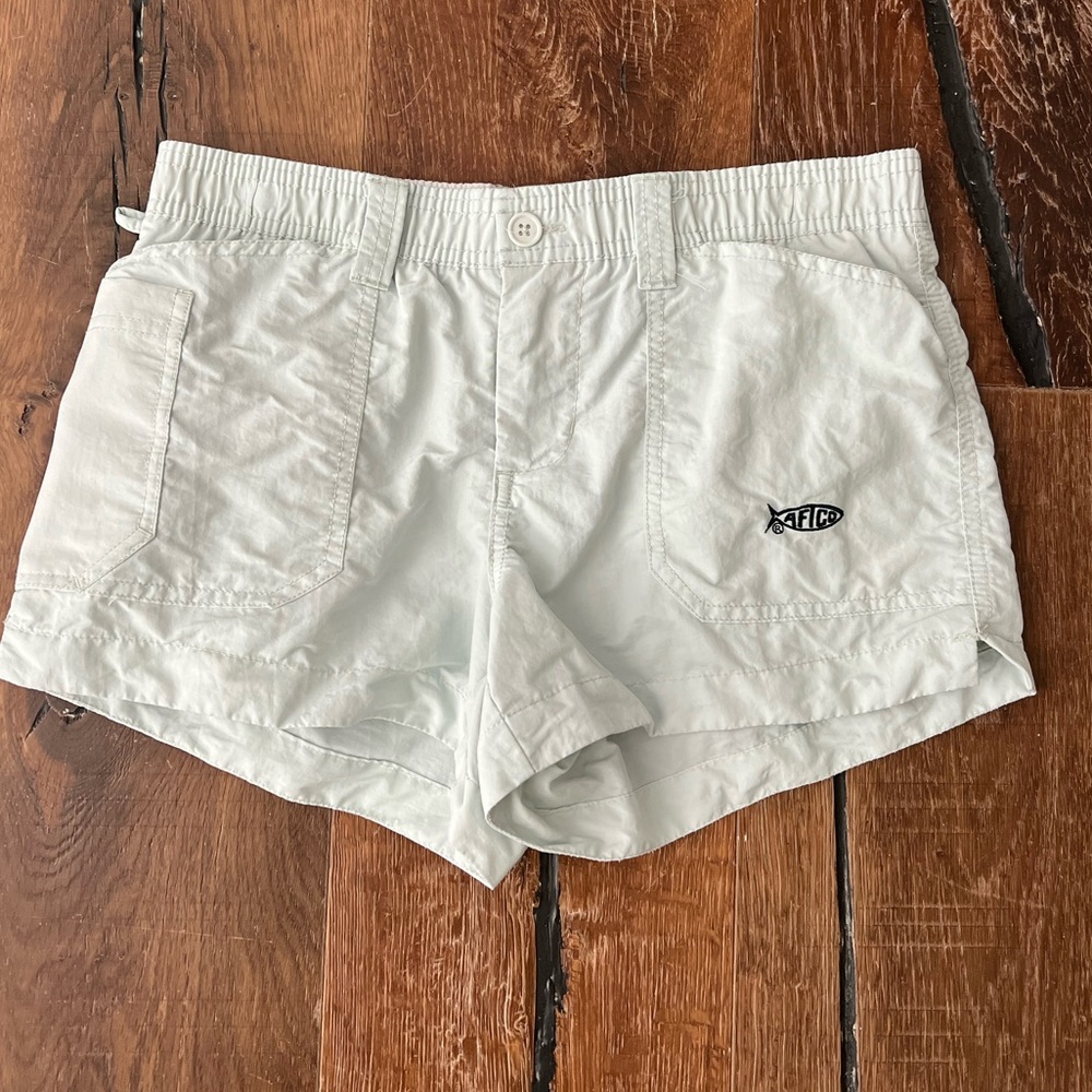 AFTCO size 2 shorts